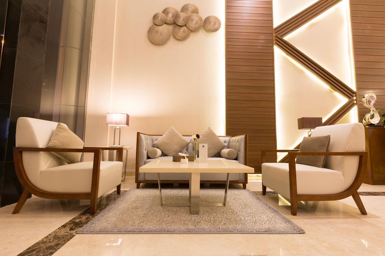 Ayam Lilian Aparthotel 버레이다 외부 사진