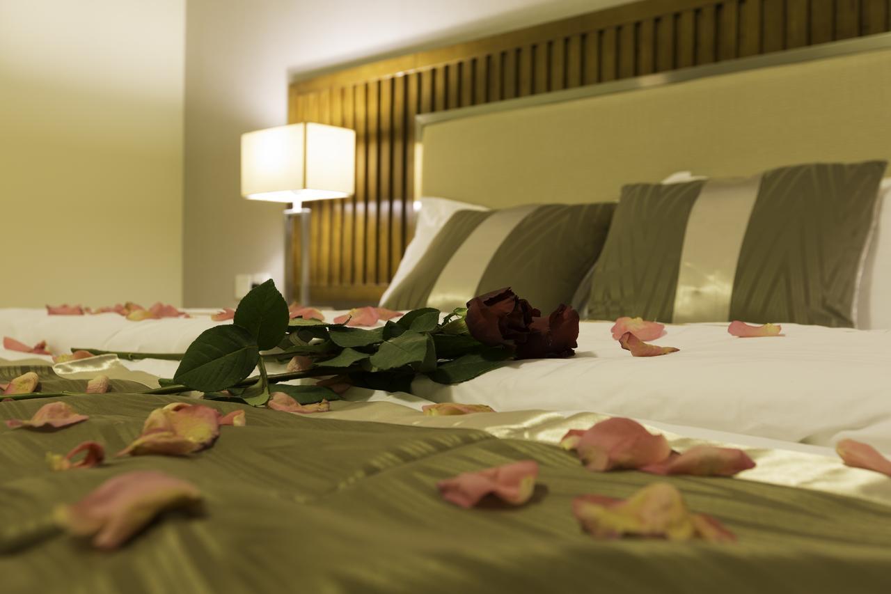 Ayam Lilian Aparthotel 버레이다 외부 사진
