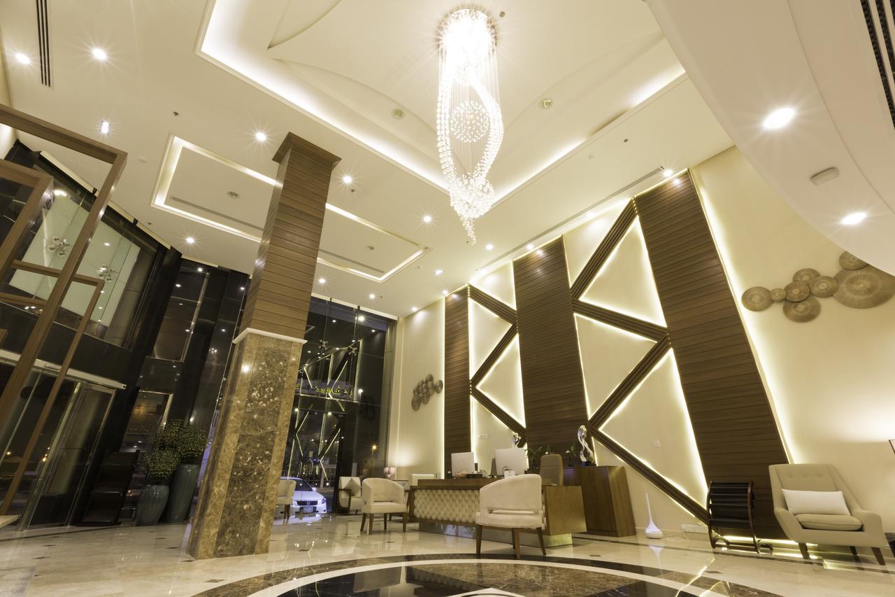 Ayam Lilian Aparthotel 버레이다 외부 사진
